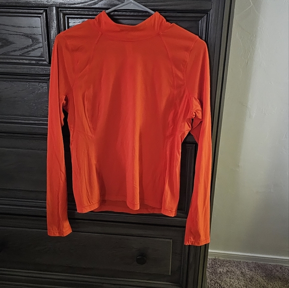 Lululemon run top - Picture 2 of 10